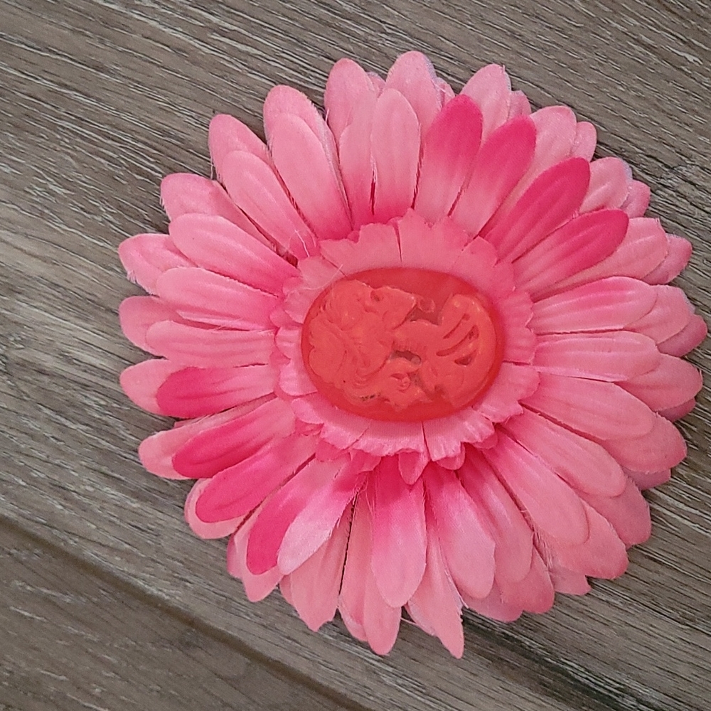 Skeleton lady flower hair clip pink Rocker